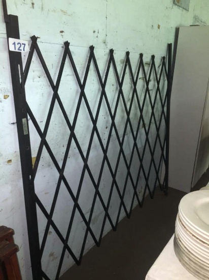 WHOLESALE GATE COMPANY EXPANDABLE GATE: 6'x5'