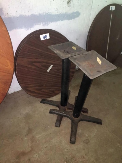 30" ROUND TABLE TOPS W/ (2) BASES