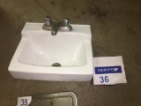 PORCELAIN HAND SINK W/ GLACIER BAY BATH FAUCET