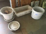 LOT OF (3) PLANTER POTS