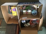 ASSORTED GLASSWARE & DÉCOR