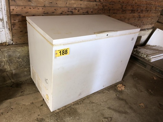 KENMORE 4' CHEST FREEZER