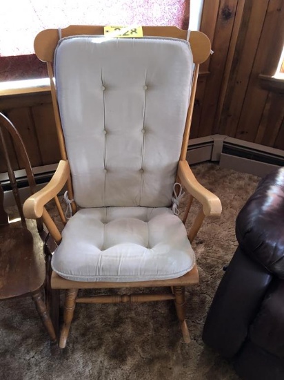 ROCKING CHAIR