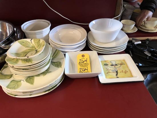 LOT OF (26) ASSORTED PLATES & BOWLS