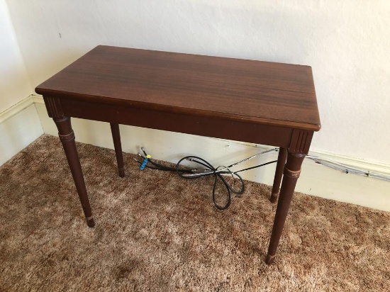 PIANO BENCH