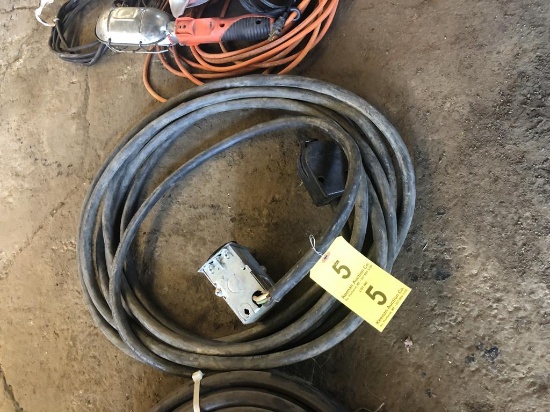 600V 3-WIRE EXTENSTION CORD