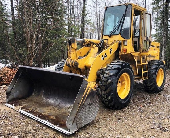 1989 JOHN DEERE 444E WHEEL LOADER, S/N: CK444EB000409