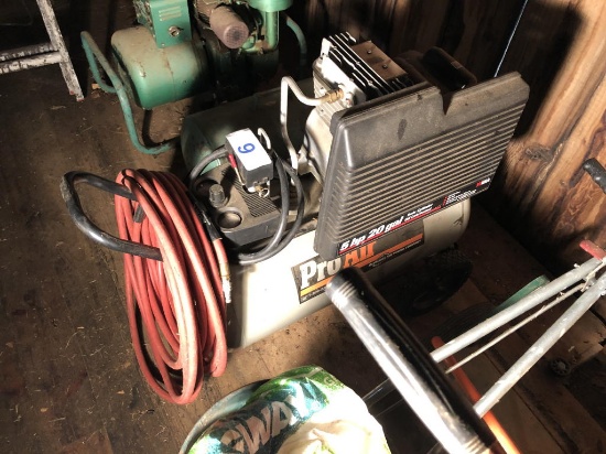 DEVILBISS 5HP 20 GALLON AIR COMPRESSOR, SPEEDAIRE AIR TANK & HOSE