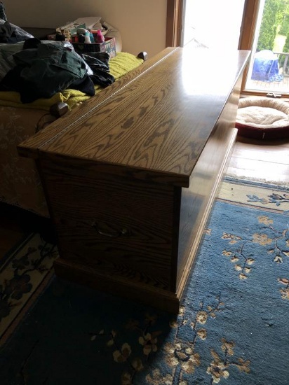 WOOD CEDAR INTERIOR STORAGE CHEST