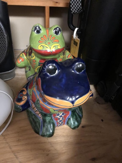 CERAMIC FROGS