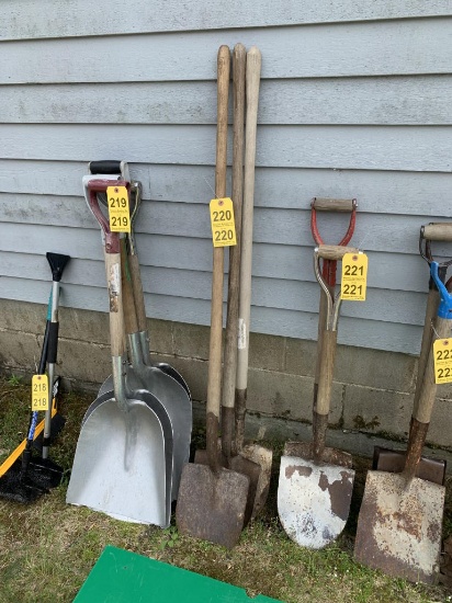 SPADE SHOVELS