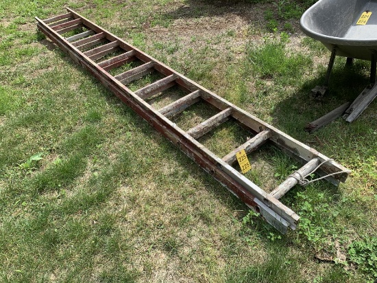 24' ALUMINUM EXTENSION LADDER