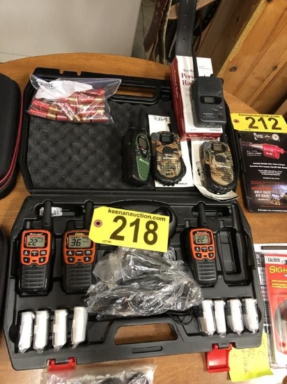 MIDLAND & MOTOROLA 2-WAY RADIOS & CASE