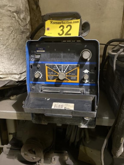 MILLER XMT304 DC INVERTER ARC WELDER, CC/CV