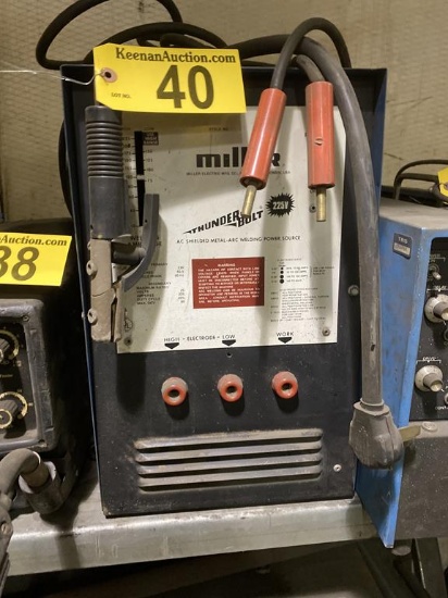 MILLER THUNDER BOLT 225V AC SHIELDED METAL ARC WELDER