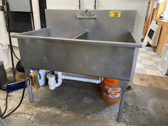 4' X 30" 2-BAY STAINLESS STEEL SINK & FAUCET