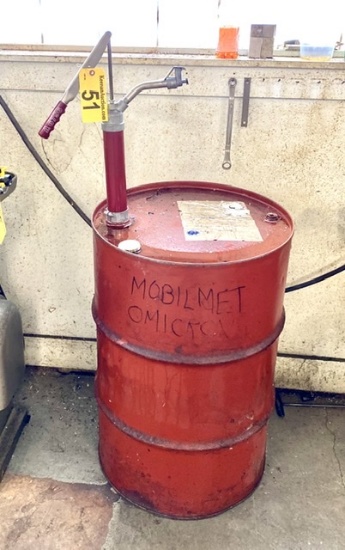 PARTIAL 55-GALLON DRUM OF MOBILE MET OMICRON OIL & PUMP