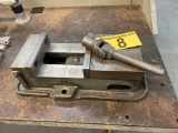 MACHINE VISE