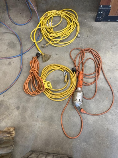 LOT OF 8 EXTENSION CORDS