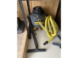 DUSTLESS TECHNOLOGIES LOVE LESS ASH CO.  WET/DRY VACUUM MODEL 16003QV, S/N: 25504