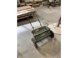 SCOTTS TURFF BUILDER CLASSIC DROP SPREADER