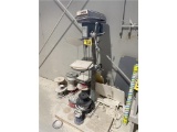 1995 RELIANT MODEL DD-5512-SPEED FLOOR DRILL PRESS