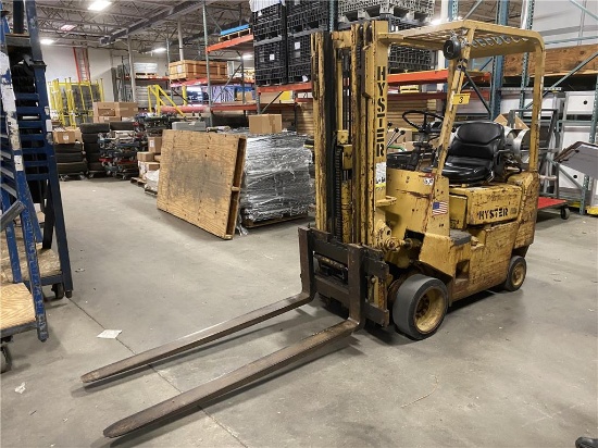 HYSTER MODEL S30XL 3,250LB. FORKLIFT, 1,259 HOURS, S/N: B010B2867F, LP GAS, 174" 3-STAGE MAST,