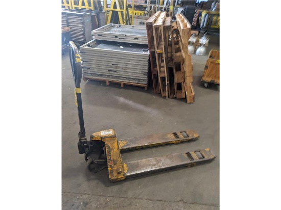 MULTI-TON HYDRAULIC PALLET JACK, NARROW TINE, 5500LB