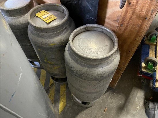 (2) PROPANE CYLINDERS 30LB SELLING BY THE PIECE