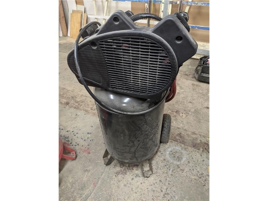 HUSKY 30 GAL. PORTABLE AIR COMPRESSOR 1.6HP, 155PSI