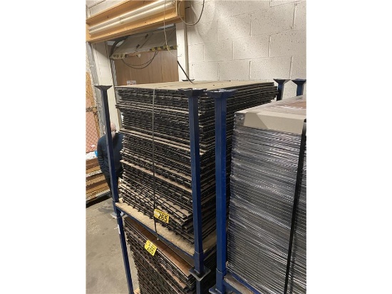 65 3'X3' PANEL SECTIONS OF SNAPLOCK PARKAY FLOORING (9) 12" TILES