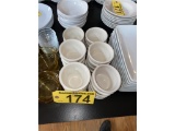 (28) WORLD ULTIMA SOUP CUPS