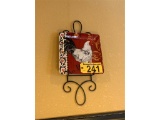 (4) ROOSTER PLATES & WALL HANGERS
