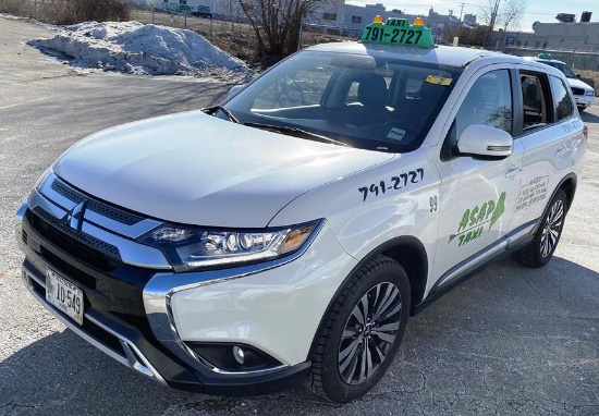 2019 MITSUBISHI OUTLANDER SE AWD SUV, MILES: 12,393 S/N: JA4AZ3A36KZ005782