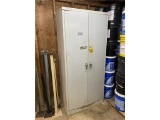 2-DOOR METAL CABINET