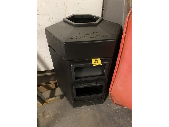COMMERCIAL ZONE WASTE RECEPTACLE & WINDSHIELD WASH STATION