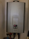 2008 RINNAI DIRECT VENT INSTANTANEOUS WATER HEATER, NATURAL GAS