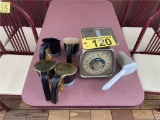 O-LOT: TAYLOR 32 OZ PORTION SCALE, 4-SALT SHAKERS, BRUSH