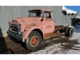1956 GMC 550 SERIES LCF (LOW CAB FORWARD) CAB AND CHASSIS, MILES: 17,618 VIN: 554VT1574
