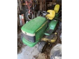 JOHN DEERE MODEL LX277 RIDING LAWN MOWER - DD