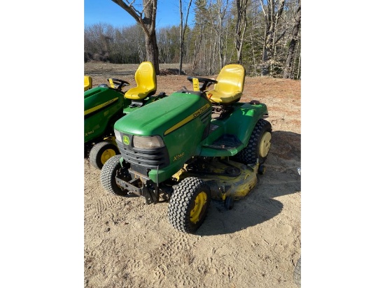 2006 JOHN DEERE 748X LAWN TRACTOR, MODEL MOX748A010382 S/N: XCH3011D206851X, ENGINE # 3TNV76-XILT