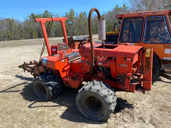 1973 DITCH WITCH T73A, 298.4 HOURS, MODEL: R40, FWD *NOT RUNNING*