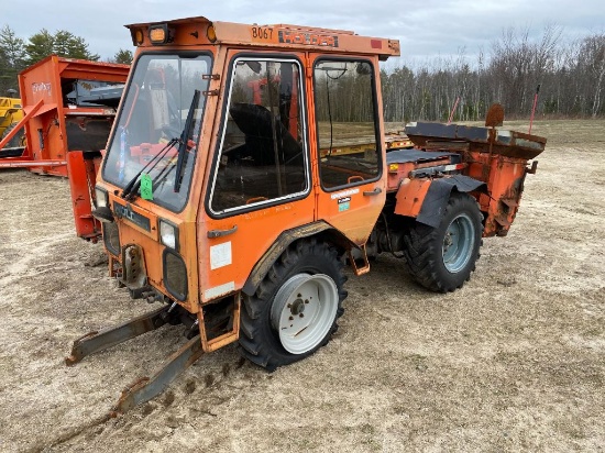 1991 HOLDER C5000 TURBO DIESEL SIDEWALK TRACTOR, 3,521 HOURS