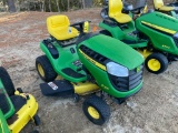 JOHN DEERE D105 AUTO LAWN TRACTOR, 42