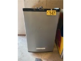 FIRGIDAIRE FFPE45L2QM REFRIGERATOR/FREEZER