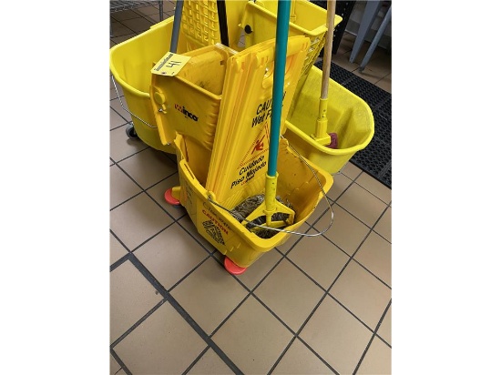 MOP BUCKET W/MOP