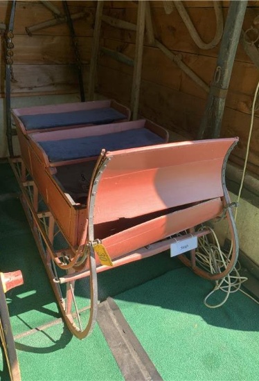 OLD VERMONT STYLE 2-SEAT SLEIGH
