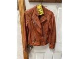 LAMARQUE LEATHER JACKET, SIZE: XS, MISSING BUTTON