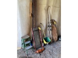 LOT: SPREADER, LUBE PUMP, FLOOR CREEPER, VINTAGE METAL KITCHEN STOOL