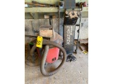 LOT: CRAFTSMAN 16-GAL WET/DRY VAC, CREEPER, BATTERY TENDER